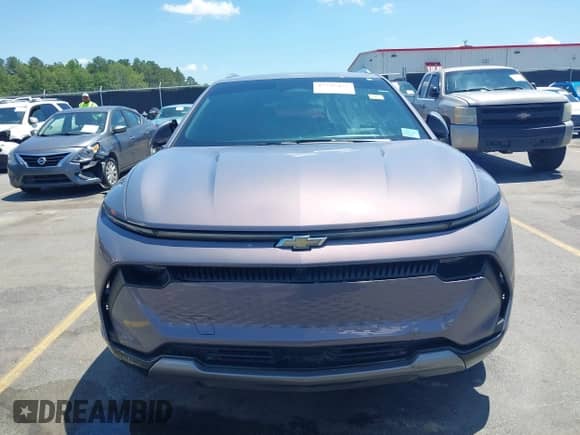 2024 Chevrolet Equinox EV LT z VIN 3GN7DLRP7RS268626, wystawiony jako IAAI lot #42285477 z przebiegiem 13 429 mil mil oraz . Historia ofert i sprzedaży dostępna na DreamBid. Obrazek 13.