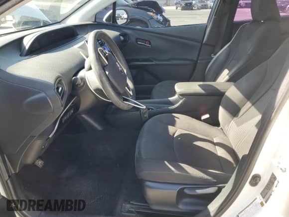 2016 Toyota Prius Two with VIN JTDKBRFU7G3505835, listed as a Copart auction lot 82694055 with 146,538 mi miles and Salvage title. Bid and sale history available at DreamBid. Image 7.