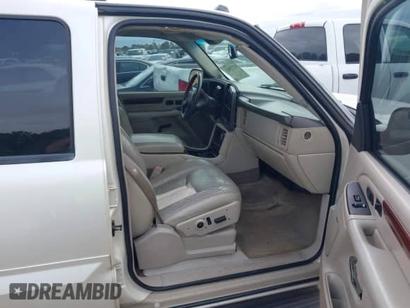 2004 Cadillac Escalade z VIN 1GYEK63N14R116135, wystawiony jako IAAI lot #43373902 z przebiegiem 222 682 mil mil oraz . Historia ofert i sprzedaży dostępna na DreamBid. Obrazek 5.