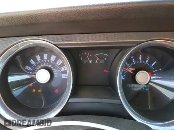 2012 Ford Mustang V6 с VIN 1ZVBP8EM5C5252412, выставлен на аукционе Copart как лот 49006125 с пробегом 124 231 миль миль и Списание • Salvage title. История ставок и продаж доступна на DreamBid. Изображение 9.