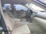 2010 Toyota Camry SE z VIN 4T1BF3EK9AU068354, wystawiony jako IAAI lot #43402560 z przebiegiem 128 702 mil mil oraz . Historia ofert i sprzedaży dostępna na DreamBid. Obrazek 5.