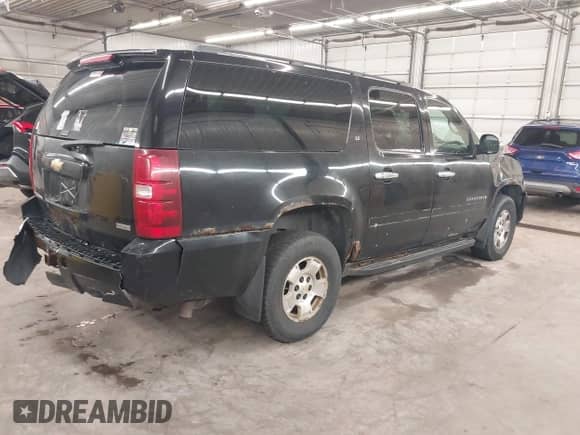2008 Chevrolet Suburban 2LT с VIN 1GNFK16348J103883, выставлен на аукционе IAAI как лот 42593866 с пробегом 272 026 миль миль и . История ставок и продаж доступна на DreamBid. Изображение 4.