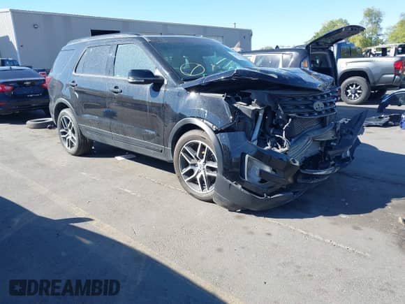 2017 Ford Explorer Sport with VIN 1FM5K8GT2HGA60097, listed as a IAAI auction lot 43289290 with 72,803 mi miles and . Bid and sale history available at DreamBid. Image 1.