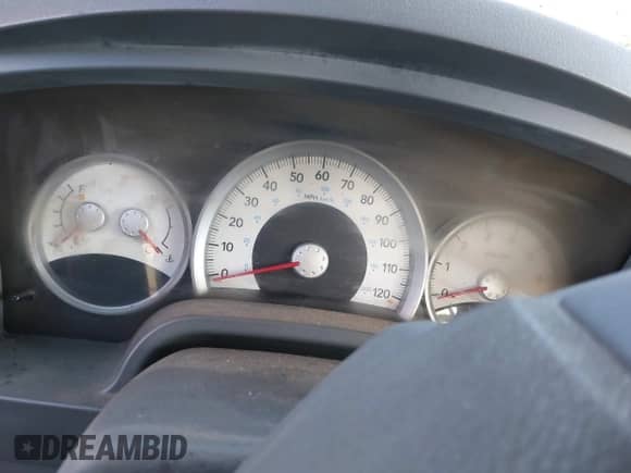 2005 Dodge Dakota Laramie z VIN 1D7HW58N05S179494, wystawiony jako IAAI lot #43561789 z przebiegiem Nie podano mil oraz . Historia ofert i sprzedaży dostępna na DreamBid. Obrazek 7.