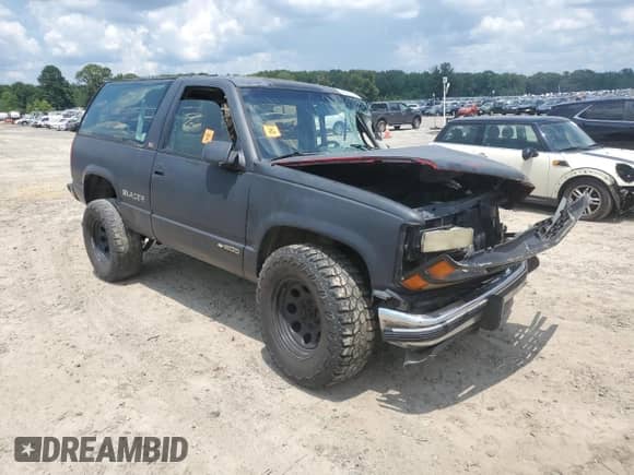 1993 Chevrolet Blazer с VIN 1GNEK18K1PJ400818, выставлен на аукционе Copart как лот 62521155 с пробегом 441 029 миль миль и Списание • Salvage title. История ставок и продаж доступна на DreamBid. Изображение 4.