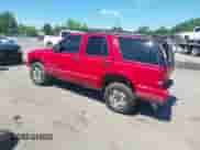 2004 Chevrolet Blazer LS with VIN 1GNDT13X44K113359, listed as a IAAI auction lot 42279143 with 137,260 mi miles and . Bid and sale history available at DreamBid. Image 3.