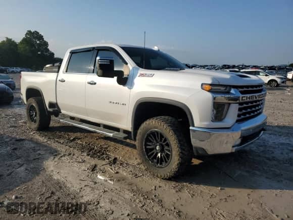 2020 Chevrolet Silverado 3500HD LTZ with VIN 1GC4YUEYXLF120406, listed as a Copart auction lot 71584495 with Not provided miles and Clean title. Bid and sale history available at DreamBid. Image 4.