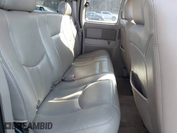 2005 GMC Sierra 1500 SLT with VIN 1GTEC19T95Z314989, listed as a IAAI auction lot 41610701 with 204,693 mi miles and . Bid and sale history available at DreamBid. Image 8.