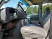 2004 Ford Econoline Cargo z VIN 1FTSE34LX4HB53489, wystawiony jako Copart lot #57730845 z przebiegiem 207 547 mil mil oraz Czysty tytuł • Clean title. Historia ofert i sprzedaży dostępna na DreamBid. Obrazek 7.