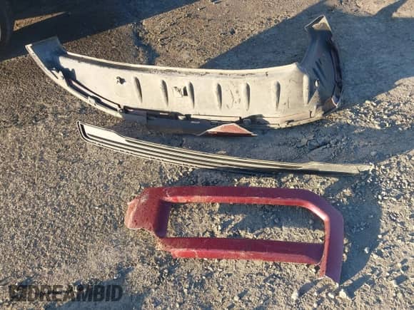 2018 Ram 1500 Express с VIN 1C6RR7FT3JS171975, выставлен на аукционе IAAI как лот 41331130 с пробегом 137 501 миль миль и . История ставок и продаж доступна на DreamBid. Изображение 12.