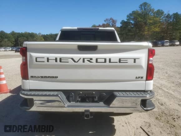 2020 Chevrolet Silverado 1500 LTZ с VIN 3GCUYGED8LG194209, выставлен на аукционе Copart как лот 71601804 с пробегом 101 513 миль миль и Списание • Salvage title. История ставок и продаж доступна на DreamBid. Изображение 6.