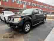 2013 Nissan Frontier SV z VIN 1N6AD0EV1DN753474, wystawiony jako Copart lot #59224445 z przebiegiem 263 774 mil mil oraz Czysty tytuł • Clean title. Historia ofert i sprzedaży dostępna na DreamBid. Obrazek 2.