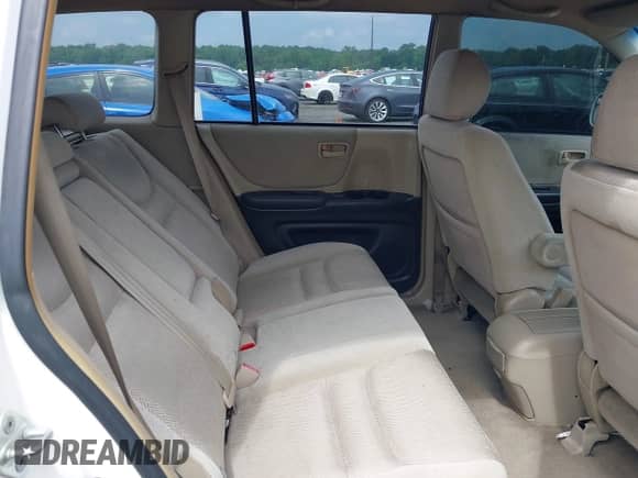 2003 Toyota Highlander с VIN JTEGF21A930096145, выставлен на аукционе IAAI как лот 42390285 с пробегом 113 463 миль миль и . История ставок и продаж доступна на DreamBid. Изображение 8.