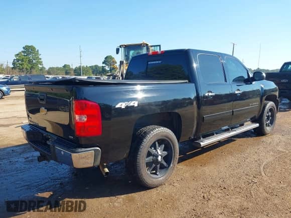 2011 Chevrolet Silverado 1500 LTZ с VIN 3GCPKTE32BG348412, выставлен на аукционе IAAI как лот 43261638 с пробегом 170 658 миль миль и . История ставок и продаж доступна на DreamBid. Изображение 4.