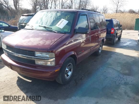 2002 Chevrolet Astro с VIN 1GNEL19XX2B110264, выставлен на аукционе IAAI как лот 41640696 с пробегом 226 636 миль миль и . История ставок и продаж доступна на DreamBid. Изображение 17.