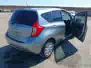 2014 Nissan Note SV z VIN 3N1CE2CP3EL397672, wystawiony jako IAAI lot #42772572 z przebiegiem 117 789 mil mil oraz . Historia ofert i sprzedaży dostępna na DreamBid. Obrazek 4.