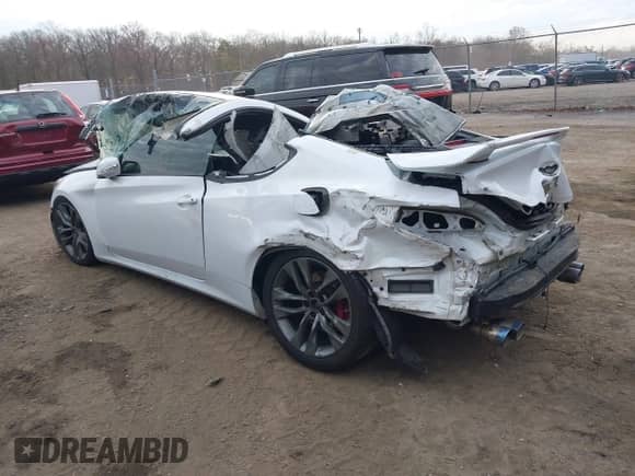 2014 Hyundai Genesis Coupe Ultimate with VIN KMHHU6KJ3EU118037, listed as a IAAI auction lot 41898372 with Not provided miles and . Bid and sale history available at DreamBid. Image 3.