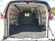 2022 Chevrolet Express Cargo с VIN 1GCWGAFP1N1141435, выставлен на аукционе Copart как лот 67495135 с пробегом 40 475 миль миль и Списание • Salvage title. История ставок и продаж доступна на DreamBid. Изображение 10.