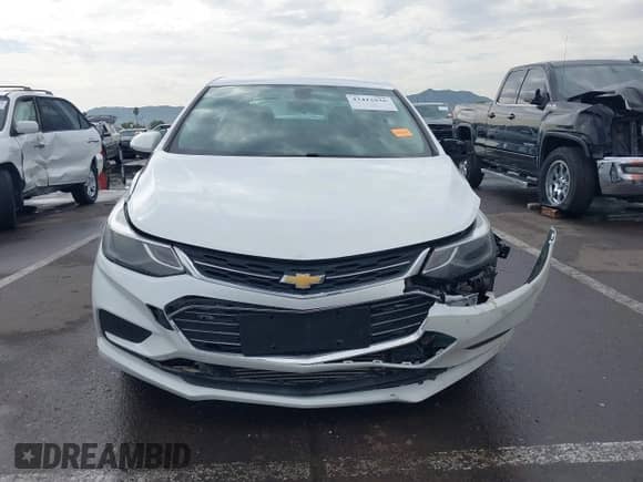 2018 Chevrolet Cruze LT с VIN 1G1BE5SM1J7240862, выставлен на аукционе IAAI как лот 43412036 с пробегом 70 372 миль миль и . История ставок и продаж доступна на DreamBid. Изображение 12.