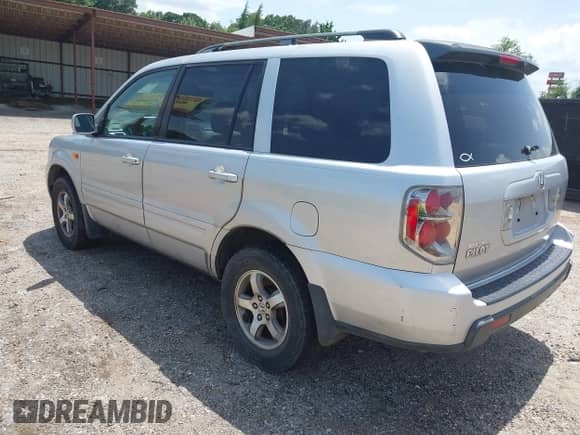 2006 Honda Pilot EX-L z VIN 5FNYF28576B011097, wystawiony jako IAAI lot #42669917 z przebiegiem 327 851 mil mil oraz . Historia ofert i sprzedaży dostępna na DreamBid. Obrazek 3.