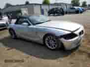 2003 BMW Z4 2.5i z VIN 4USBT33453LR61738, wystawiony jako Copart lot #80676185 z przebiegiem 95 107 mil mil oraz Szkoda całkowita • Salvage title. Historia ofert i sprzedaży dostępna na DreamBid. Obrazek 4.