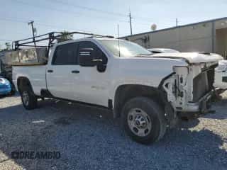 2024 Chevrolet Silverado 2500HD Work Truck z VIN 1GC4WLE74RF260547, wystawiony jako Copart lot #62039555 z przebiegiem 27 338 mil mil oraz Szkoda całkowita • Salvage title. Historia ofert i sprzedaży dostępna na DreamBid. Obrazek 4.