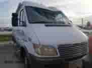 2004 Dodge Sprinter with VIN WD2PD744345627663, listed as a Copart auction lot 75661144 with Not provided miles and Salvage title. Bid and sale history available at DreamBid. Image 5.