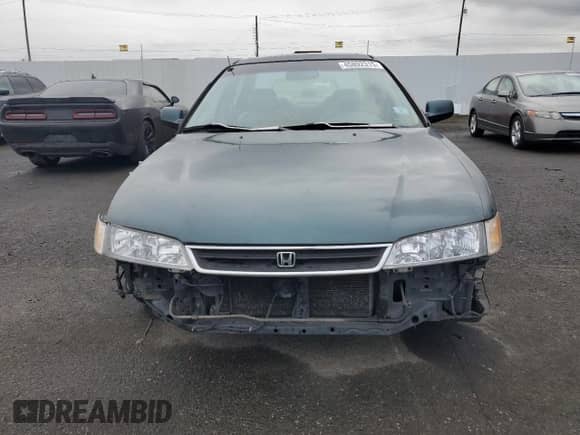 1996 Honda Accord EX z VIN 1HGCE6675TA000680, wystawiony jako Copart lot #45892315 z przebiegiem 232 819 mil mil oraz Czysty tytuł • Clean title. Historia ofert i sprzedaży dostępna na DreamBid. Obrazek 5.