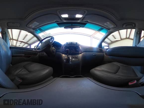 2004 Toyota Sienna XLE z VIN 5TDZA22C94S054651, wystawiony jako IAAI lot #42943588 z przebiegiem 242 458 mil mil oraz . Historia ofert i sprzedaży dostępna na DreamBid. Obrazek 18.