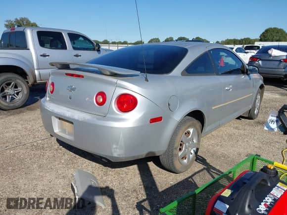 2007 Chevrolet Cobalt LT with VIN 1G1AL15F177258570, listed as a IAAI auction lot 43478056 with 250,584 mi miles and . Bid and sale history available at DreamBid. Image 4.