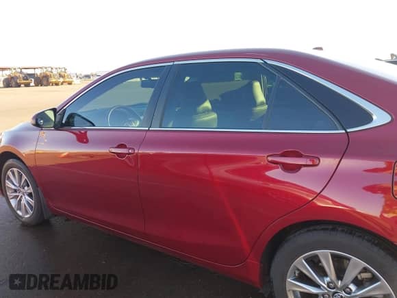 2015 Toyota Camry SE с VIN 4T1BF1FK0FU994278, выставлен на аукционе IAAI как лот 43491690 с пробегом 91 622 миль миль и . История ставок и продаж доступна на DreamBid. Изображение 14.