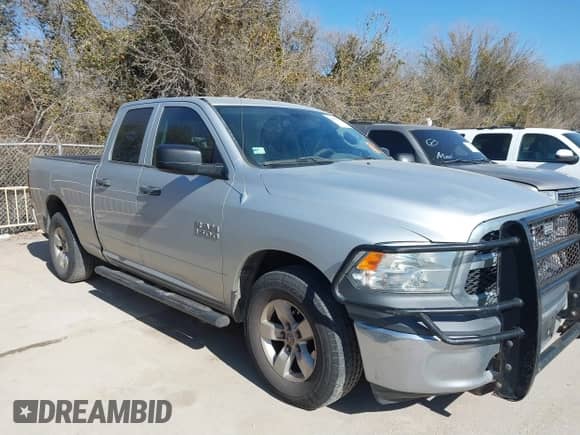 2013 Ram 1500 Tradesman z VIN 1C6RR6FP8DS581320, wystawiony jako IAAI lot #41386510 z przebiegiem 141 632 mil mil oraz . Historia ofert i sprzedaży dostępna na DreamBid. Obrazek 12.