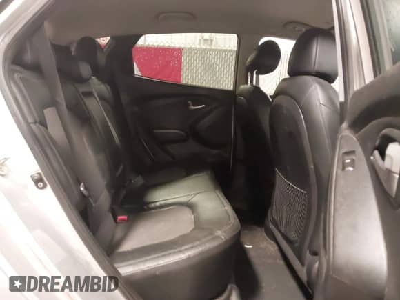 2010 Hyundai Tucson GLS with VIN KM8JUCAC9AU096445, listed as a IAAI auction lot 43294527 with 147,580 mi miles and . Bid and sale history available at DreamBid. Image 8.