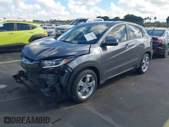 2021 Honda HR-V LX с VIN 3CZRU5H30MM724582, выставлен на аукционе IAAI как лот 43287807 с пробегом 87 594 миль миль и . История ставок и продаж доступна на DreamBid. Изображение 17.