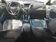 2013 Hyundai Veloster Turbo с VIN KMHTC6AE5DU144381, выставлен на аукционе Copart как лот 81855345 с пробегом 172 238 миль миль и Списание • Salvage title. История ставок и продаж доступна на DreamBid. Изображение 8.