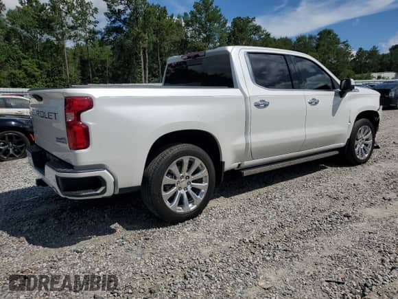 2020 Chevrolet Silverado 1500 High Country with VIN 1GCUYHED4LZ160984, listed as a Copart auction lot 62742345 with 43,161 mi miles and Salvage title. Bid and sale history available at DreamBid. Image 3.