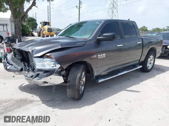 2016 Ram 1500 Lone Star z VIN 1C6RR6LT7GS216052, wystawiony jako IAAI lot #42450657 z przebiegiem 157 040 mil mil oraz . Historia ofert i sprzedaży dostępna na DreamBid. Obrazek 2.