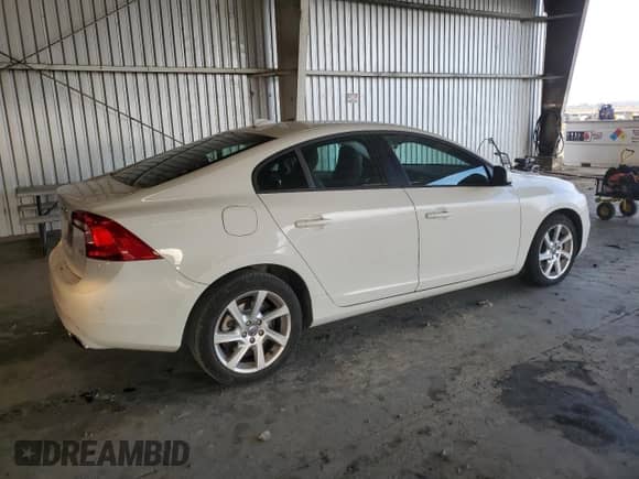 2014 Volvo S60 T5 с VIN YV1612FS5E2297803, выставлен на аукционе Copart как лот 71890265 с пробегом 66 294 миль миль и Списание • Salvage title. История ставок и продаж доступна на DreamBid. Изображение 3.