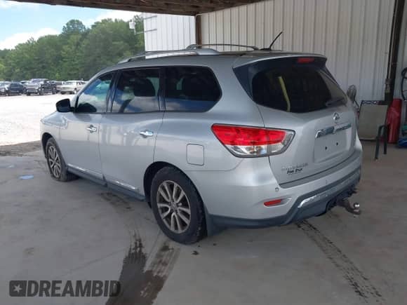 2015 Nissan Pathfinder SL with VIN 5N1AR2MM9FC690594, listed as a IAAI auction lot 42958072 with 191,882 mi miles and . Bid and sale history available at DreamBid. Image 3.