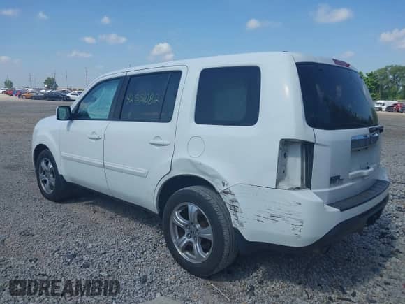 2015 Honda Pilot EX-L с VIN 5FNYF4H57FB009734, выставлен на аукционе IAAI как лот 42551082 с пробегом 157 453 миль миль и . История ставок и продаж доступна на DreamBid. Изображение 3.