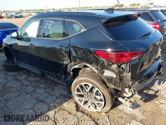 2025 Chevrolet Blazer RS with VIN 3GNKBERS6SS196386, listed as a IAAI auction lot 42826758 with 1,701 mi miles and . Bid and sale history available at DreamBid. Image 3.