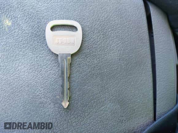 2000 Saturn LS с VIN 1G8JS52F1YY617301, выставлен на аукционе IAAI как лот 41485318 с пробегом 694 978 миль миль и . История ставок и продаж доступна на DreamBid. Изображение 11.