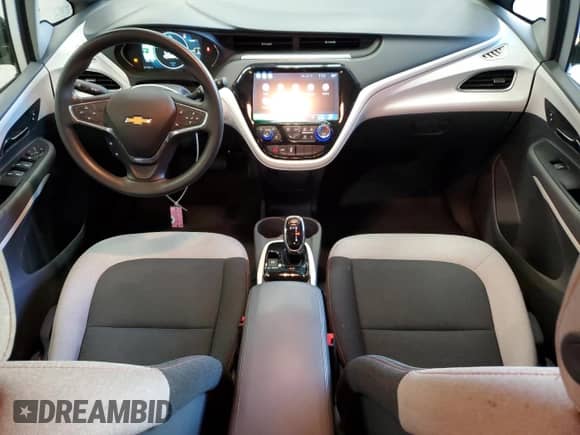 2019 Chevrolet Bolt EV z VIN 1GBJF1G03K4106912, wystawiony jako Copart lot #71008813 z przebiegiem 55 780 mil mil oraz . Historia ofert i sprzedaży dostępna na DreamBid. Obrazek 8.