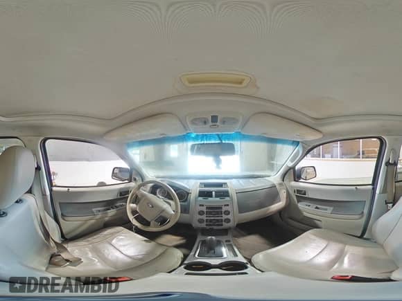 2011 Ford Escape XLT с VIN 1FMCU9DG2BKA50625, выставлен на аукционе Copart как лот 80184145 с пробегом 172 288 миль миль и Списание • Salvage title. История ставок и продаж доступна на DreamBid. Изображение 15.