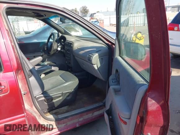 2001 Chevrolet Venture Warner Bros 1SE with VIN 1GNDX13E01D201117, listed as a IAAI auction lot 41442279 with 148,090 mi miles and . Bid and sale history available at DreamBid. Image 5.