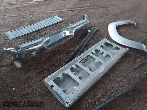 2006 Toyota Tacoma PreRunner с VIN 5TETU62N76Z145476, выставлен на аукционе IAAI как лот 43413034 с пробегом 220 496 миль миль и . История ставок и продаж доступна на DreamBid. Изображение 12.