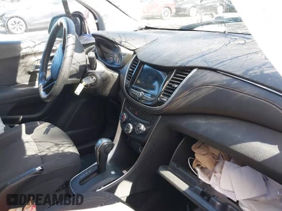 2018 Chevrolet Trax LT z VIN 3GNCJPSB2JL285653, wystawiony jako IAAI lot #43329664 z przebiegiem 55 416 mil mil oraz . Historia ofert i sprzedaży dostępna na DreamBid. Obrazek 5.