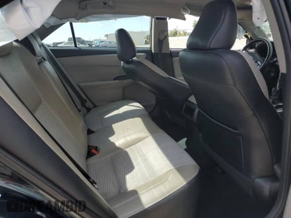 2015 Toyota Camry SE z VIN 4T1BF1FK9FU092549, wystawiony jako Copart lot #84592665 z przebiegiem 281 885 mil mil oraz Szkoda całkowita • Salvage title. Historia ofert i sprzedaży dostępna na DreamBid. Obrazek 10.