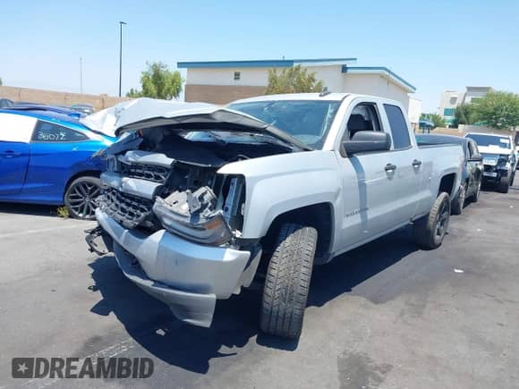 2017 Chevrolet Silverado 1500 Custom с VIN 1GCRCPEC5HZ186930, выставлен на аукционе IAAI как лот 42474787 с пробегом 103 527 миль миль и . История ставок и продаж доступна на DreamBid. Изображение 19.
