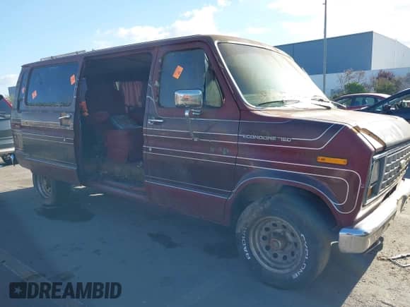 1985 Ford Econoline Cargo с VIN 1FDEE14G5FHB84460, выставлен на аукционе IAAI как лот 43408648 с пробегом Не указан миль и . История ставок и продаж доступна на DreamBid. Изображение 1.